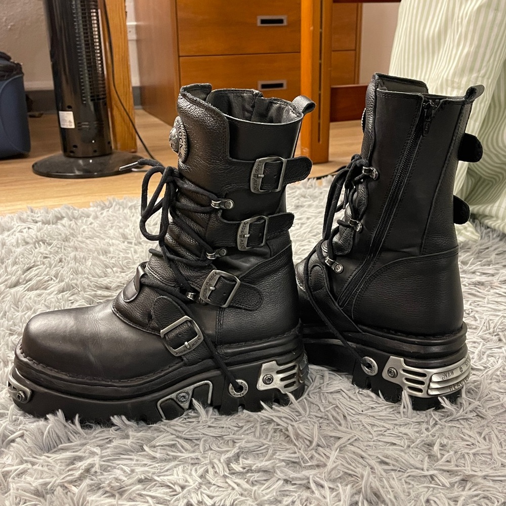 New Rock Black Reactor Boots with laces